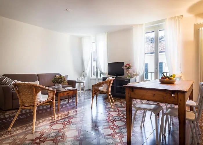 Regina 24 Apartman Cernobbio